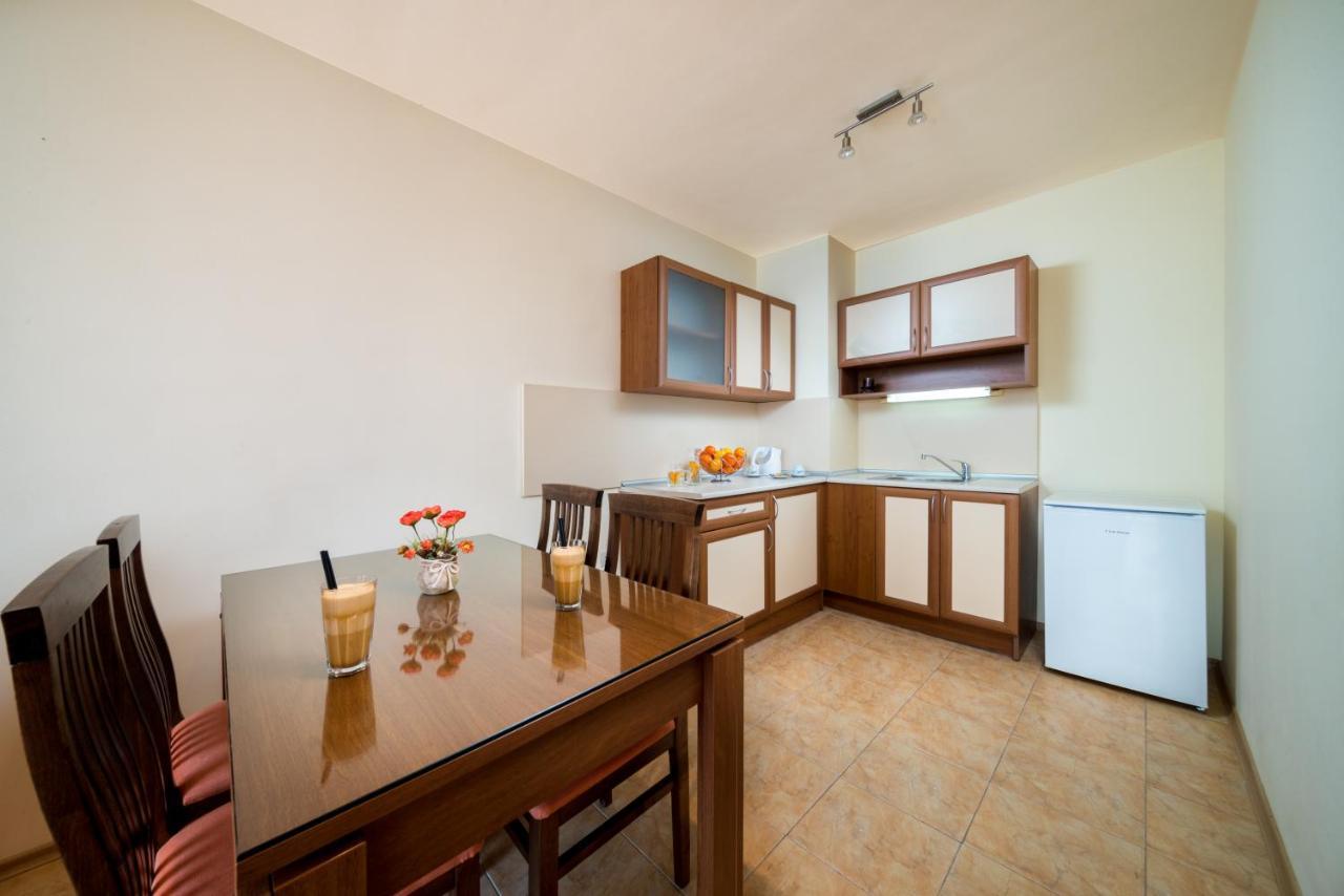 רבדה Aurelia Beach Complex מראה חיצוני תמונה