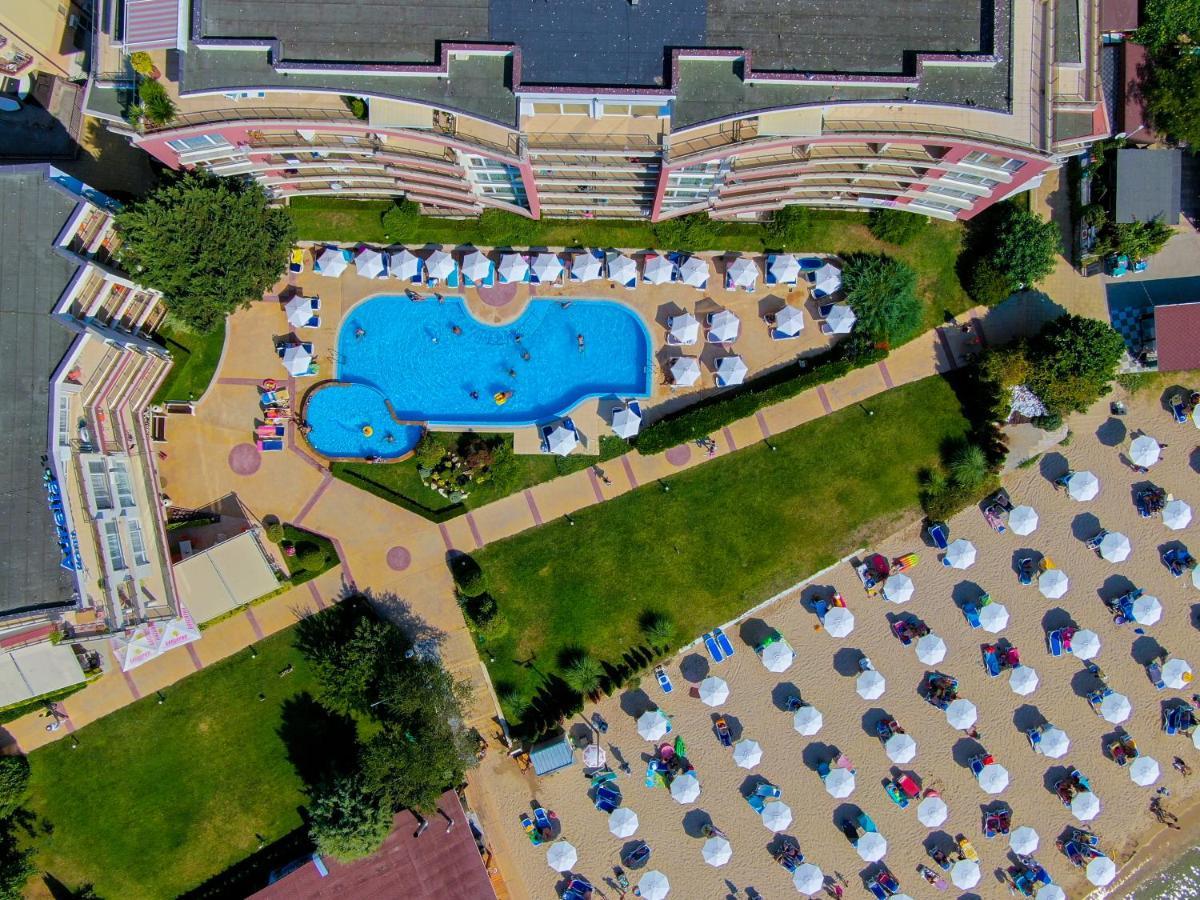 רבדה Aurelia Beach Complex מראה חיצוני תמונה